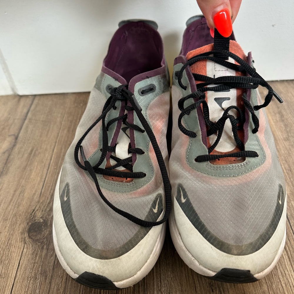 Nike Airmax Clear Sneakers